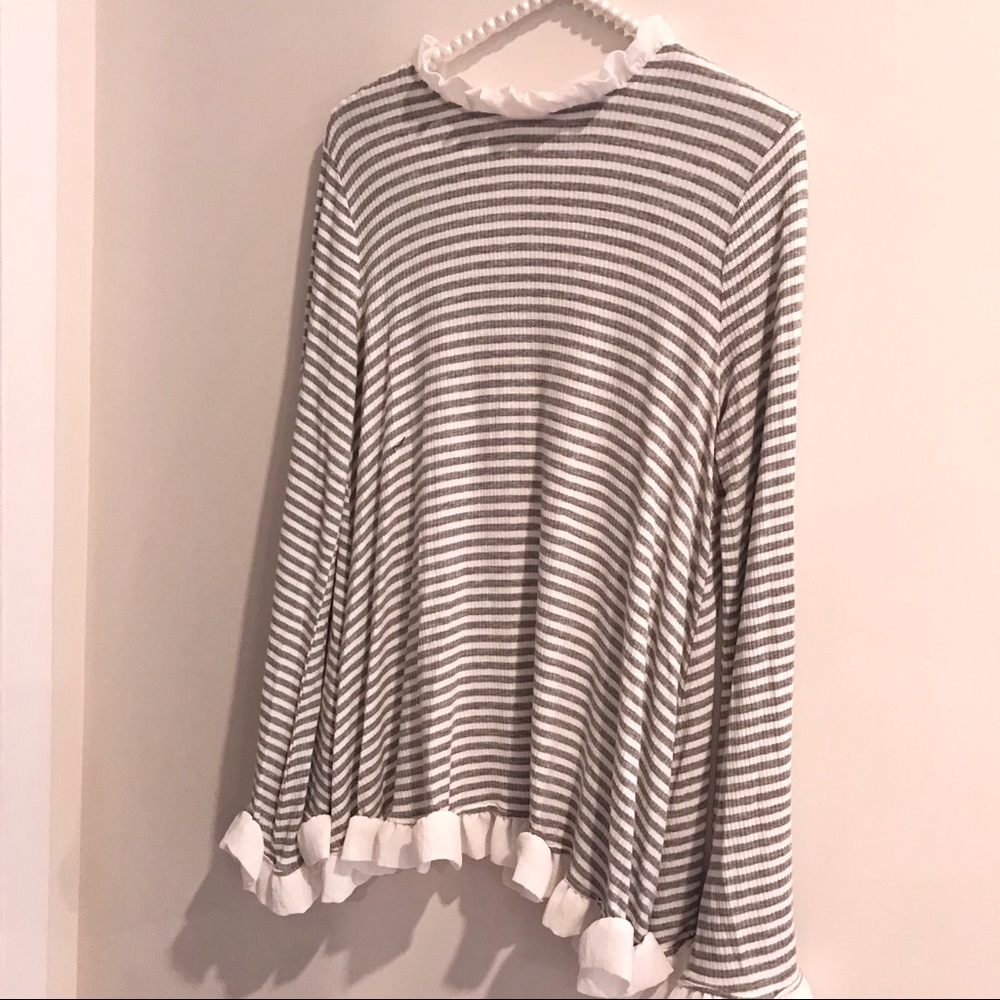 flouncy shirt